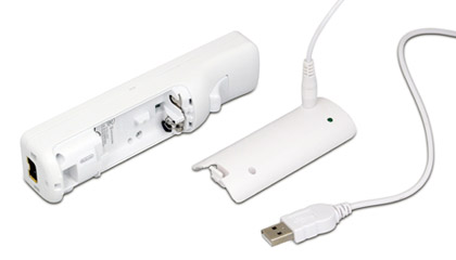 Imagen_1 Batería y funda para mando Wii de Subsonic