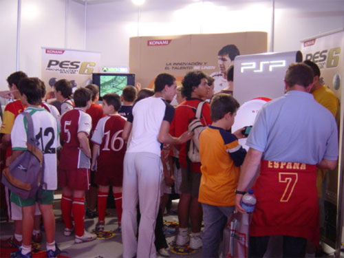 Imagen_4 Konami estrena PES6 con la Selección
