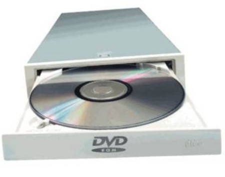 Ayer: La cinta, el CD y el DVD, hoy: El Blu-ray, mañana: El DVD