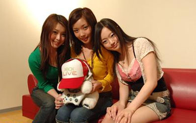 Trío de chicas para promocionar Xbox Live en Japón